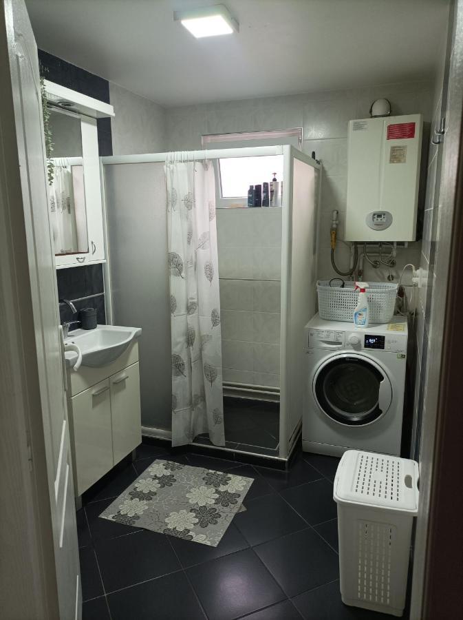 Ariana Apartman クラグイェヴァツ エクステリア 写真